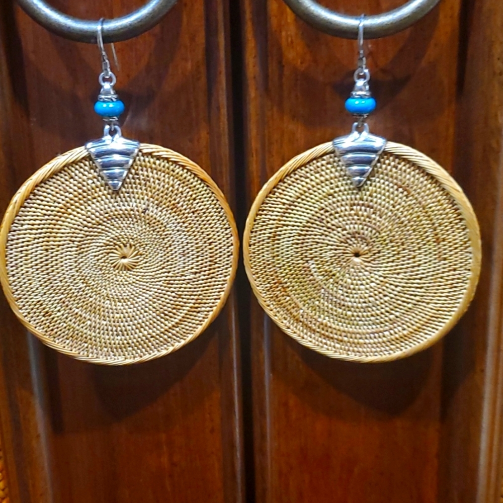 JOHN HARDY HANDMADE BAMBOO STERLING SILVER TURQUOISE EARRINGS!!!!